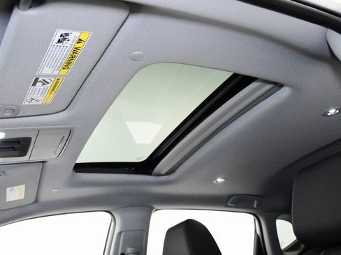 Certified 2025 Acura ADX FWD image 8