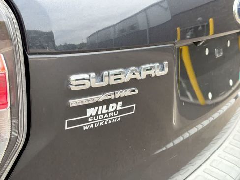 Used 2018 Subaru Forester 2.5i Premium w/ All-Weather Package AWD/4WD image 17