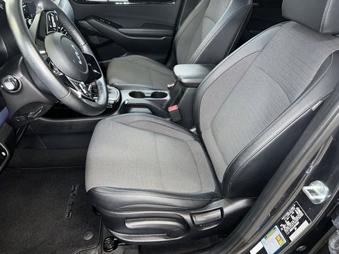 Used 2023 Kia Seltos S image 2
