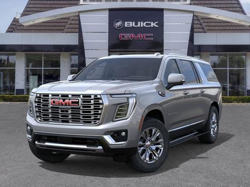 New 2026 GMC Yukon XL Denali w/ Sun & Power Step Package AWD/4WD image 6