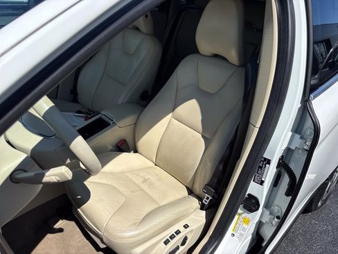 Used 2011 Volvo XC60 T6 AWD/4WD image 19
