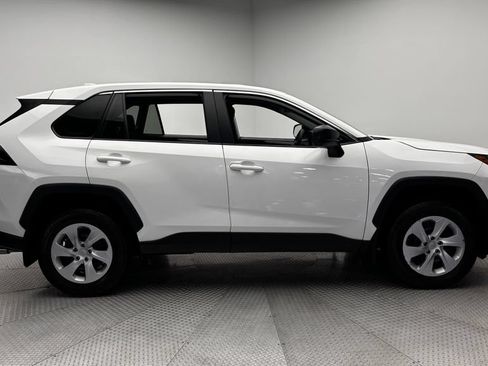 Used 2024 Toyota RAV4 LE AWD/4WD image 39