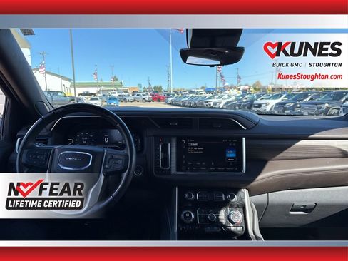 Used 2024 GMC Yukon Denali w/ Denali Reserve Package image 40
