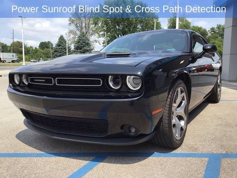 Used 2015 Dodge Challenger SXT Plus w/ Driver Convenience Group RWD image 14