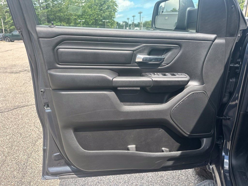 New 2026 RAM 1500 Warlock AWD/4WD image 11