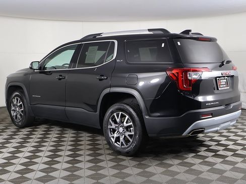 Used 2023 GMC Acadia SLT image 11