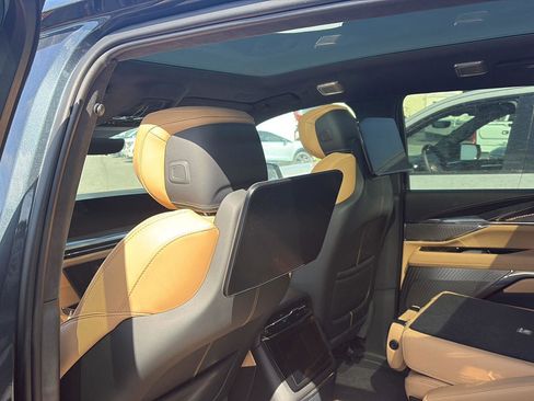 Used 2025 Cadillac Escalade IQ Sport 2 AWD/4WD image 6