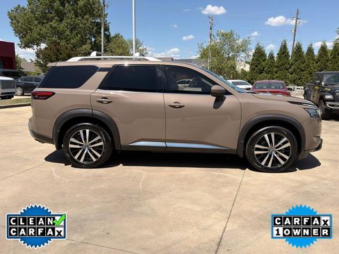 Used 2023 Nissan Pathfinder Platinum w/ Lighting Package (N92) image 2