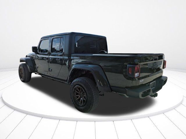 Used 2023 Jeep Gladiator Sport AWD/4WD image 6