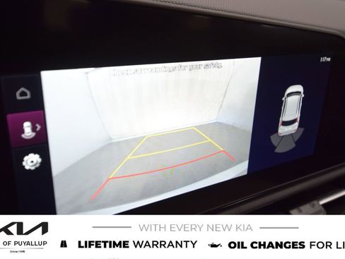 New 2025 Kia Niro EX Touring image 23