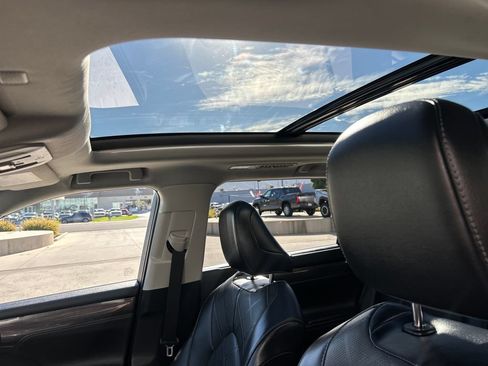 Used 2022 Toyota Highlander Platinum AWD/4WD image 25