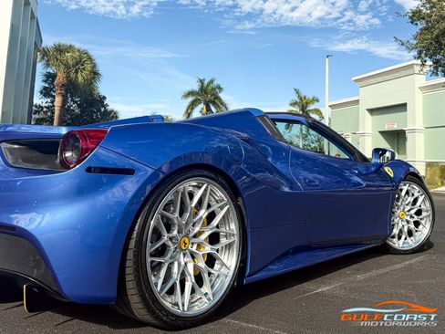 Used 2018 Ferrari 488 Spider image 56