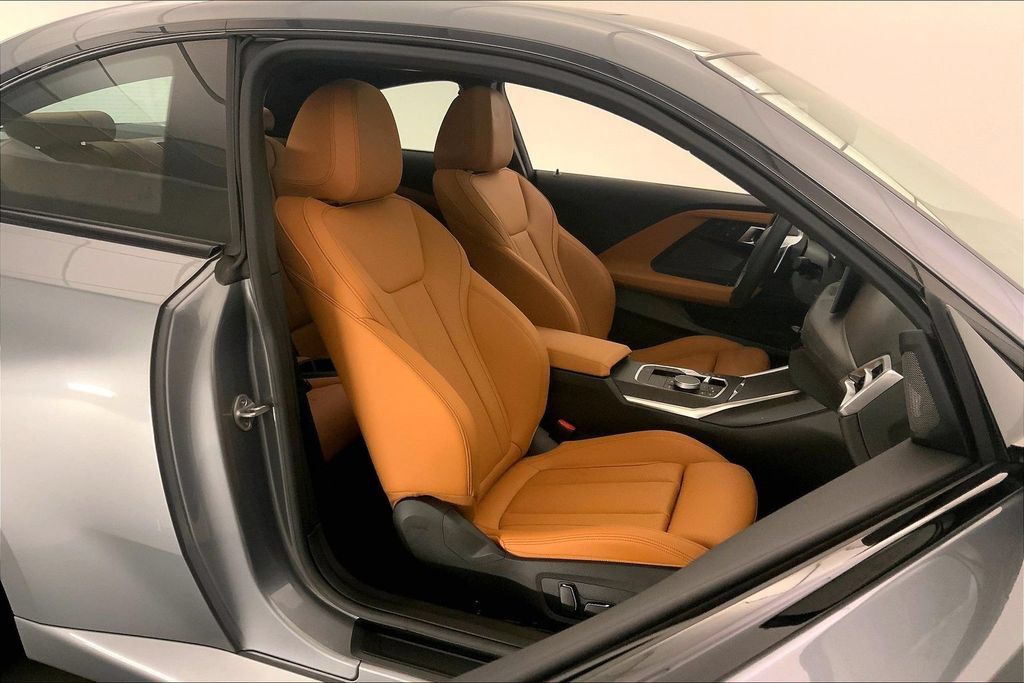 Certified 2025 BMW 230i xDrive Coupe w/ Premium Package AWD/4WD image 6