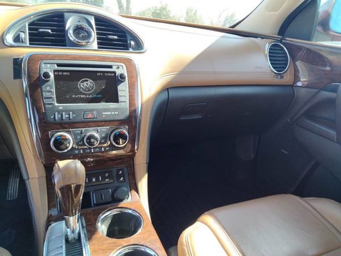 Used 2015 Buick Enclave Leather image 18