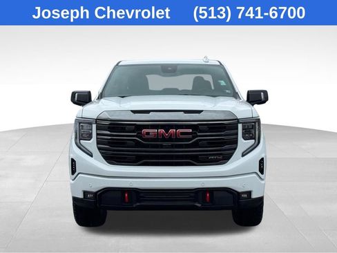 Used 2024 GMC Sierra 1500 AT4 w/ AT4 Preferred Package image 2