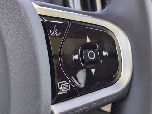 New 2026 Volvo XC60 B5 Core w/ Protection Package Premier image 25