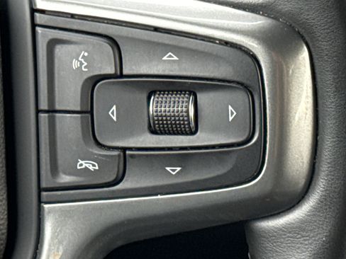 Used 2023 Chevrolet Tahoe Z71 w/ Luxury Package AWD/4WD image 31