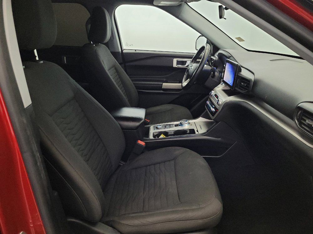 Used 2021 Ford Explorer XLT AWD/4WD image 21