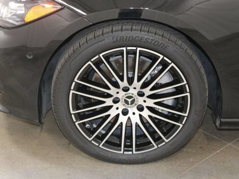 Used 2025 Mercedes-Benz C 300 Sedan image 46