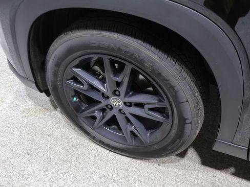 Certified 2024 Toyota Grand Highlander AWD image 10