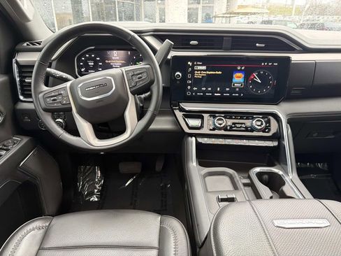 Used 2024 GMC Sierra 2500 Denali w/ Denali Reserve Package image 19