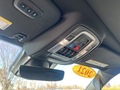 Used 2021 RAM 1500 Laramie w/ Night Edition image 26