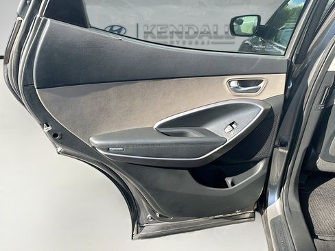 Used 2017 Hyundai Santa Fe Sport image 22