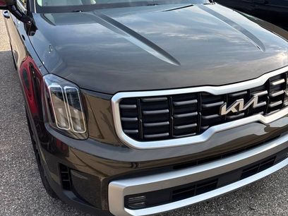 Used 2023 Kia Telluride SX