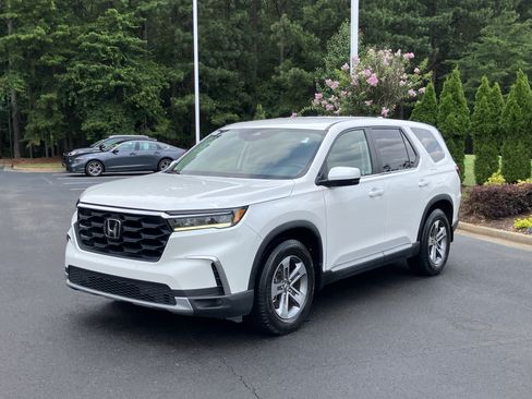 Used 2023 Honda Pilot EX-L image 6