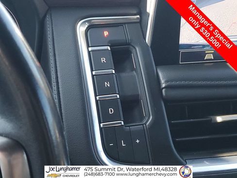 Used 2021 Chevrolet Tahoe LT AWD/4WD image 16