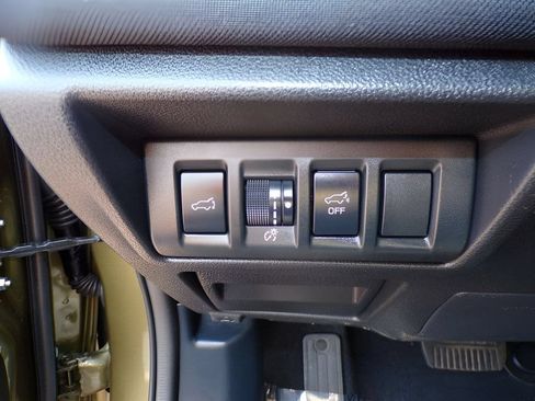 Certified 2025 Subaru Outback Premium AWD/4WD image 24
