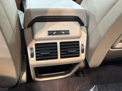 Used 2015 Land Rover Range Rover Evoque Pure Plus AWD/4WD image 25