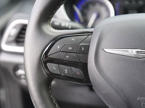 Used 2019 Chrysler Pacifica Touring Plus w/ S Appearance Package FWD image 25