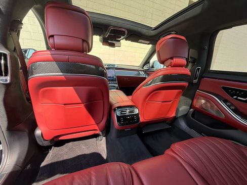 Used 2024 Mercedes-Benz S 63 AMG S image 49