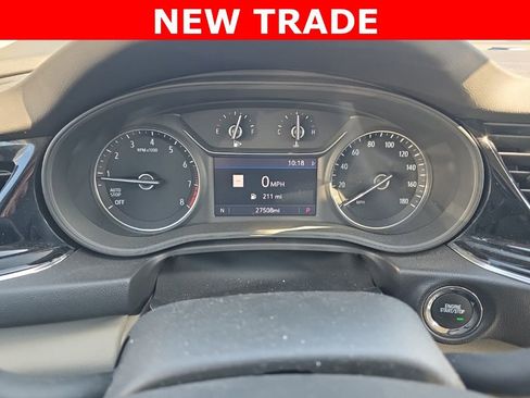 Used 2019 Buick Regal Essence w/ Sights and Sounds Package image 8