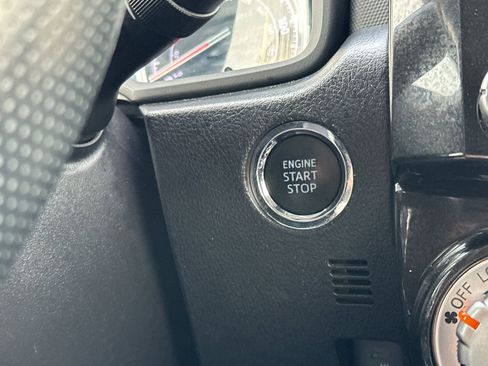 Used 2024 Toyota 4Runner TRD Off-Road Premium AWD/4WD image 23