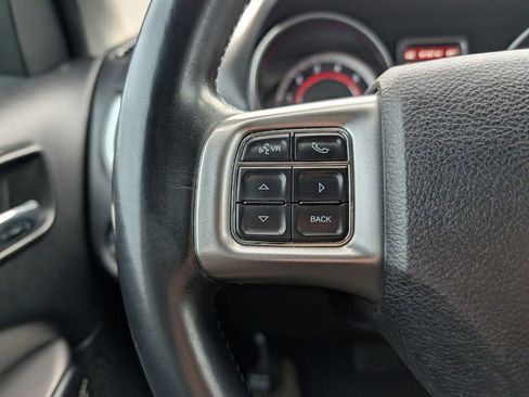 Used 2018 Dodge Journey Crossroad w/ Driver Convenience Group image 27