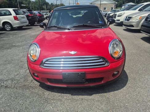 Used 2010 MINI Cooper Hardtop FWD image 1