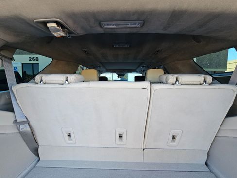 Used 2024 Cadillac Escalade Sport Platinum w/ Heavy-Duty Trailer Package image 48