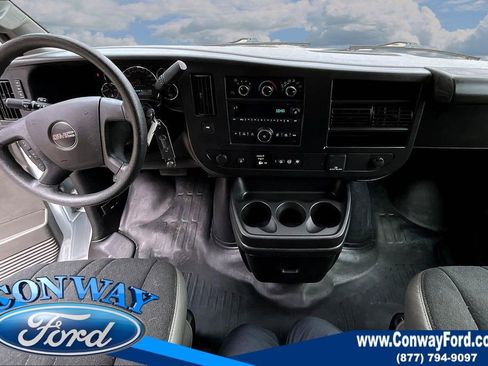 Used 2024 GMC Savana 2500 w/ Driver Convenience Package image 9