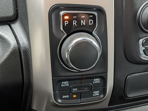 Used 2018 RAM 1500 Big Horn AWD/4WD image 40