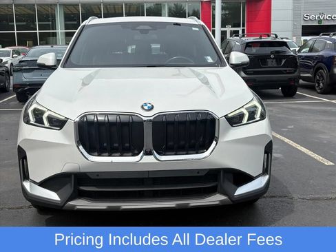 Used 2023 BMW X1 xDrive28i w/ Premium Package AWD/4WD image 3