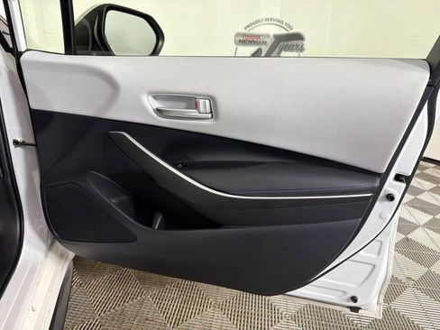 Used 2022 Toyota Corolla SE FWD image 14