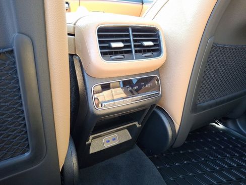 New 2026 Mercedes-Benz GLE 450 4MATIC image 9