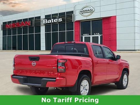 Used 2022 Nissan Frontier SV w/ Technology Package RWD image 4