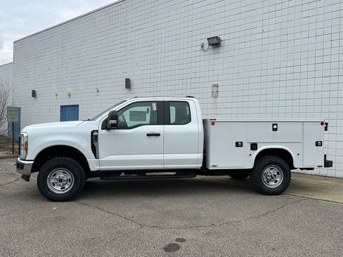 New 2026 Ford F350 XL w/ XL Off-Road Package AWD/4WD image 2