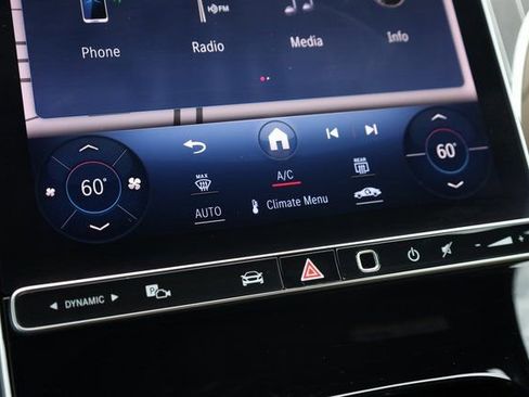 Used 2024 Mercedes-Benz C 300 4MATIC Sedan image 19