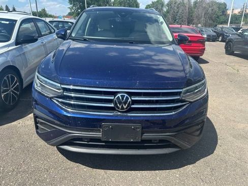 Used 2023 Volkswagen Tiguan SE w/ Panoramic Sunroof Package AWD/4WD image 8
