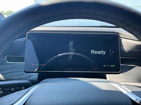Used 2023 Rivian R1S Adventure AWD/4WD image 19