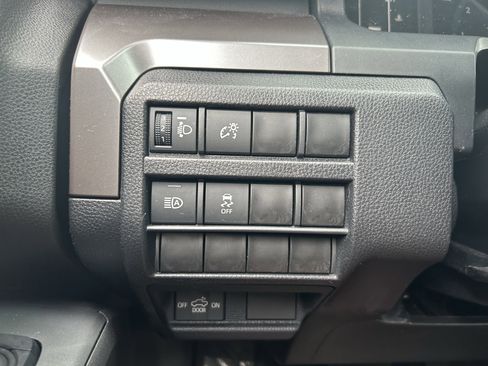 Used 2024 Toyota Tacoma SR5 image 19